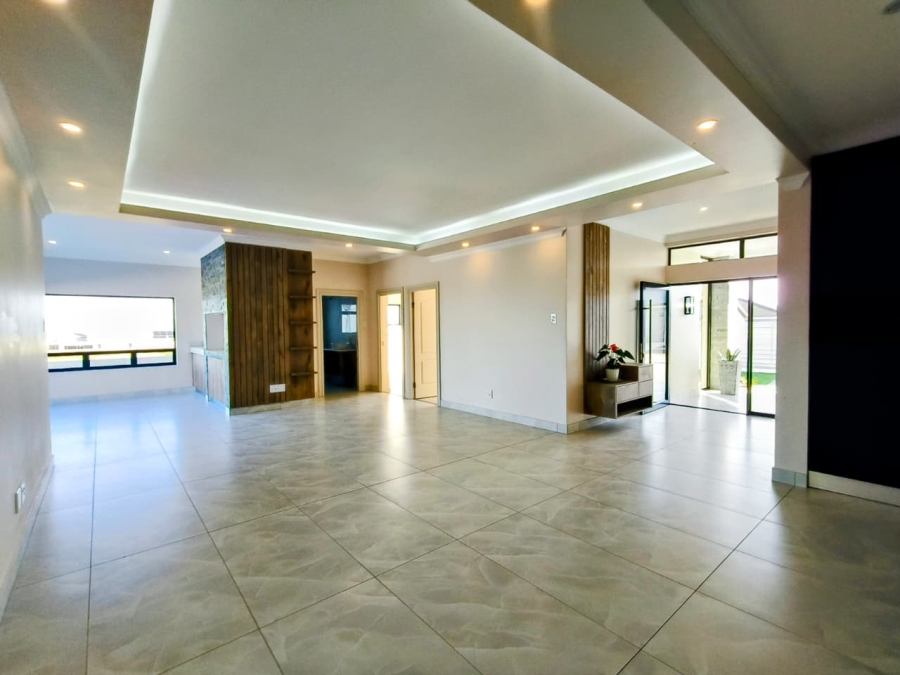 4 Bedroom Property for Sale in Fountains Estate Eastern Cape